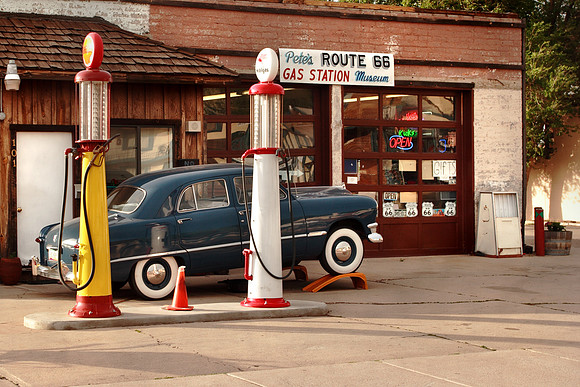 Pete's